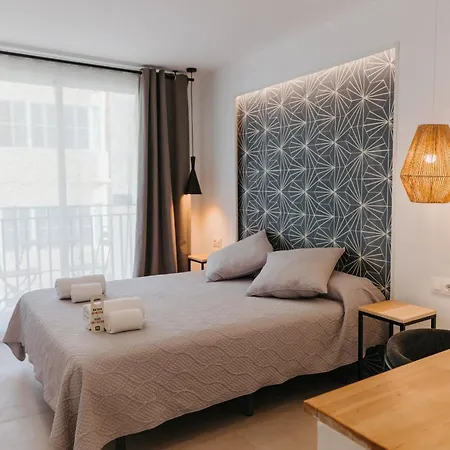 Hulot B&B Valencia Exterior photo