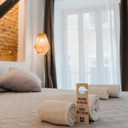 Hulot B&B Valencia Exterior photo