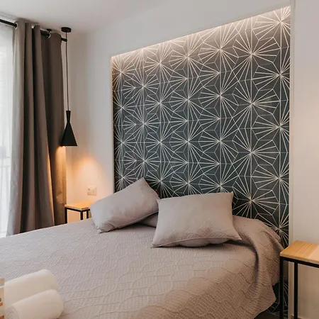 Hulot B&B Valencia Exterior photo