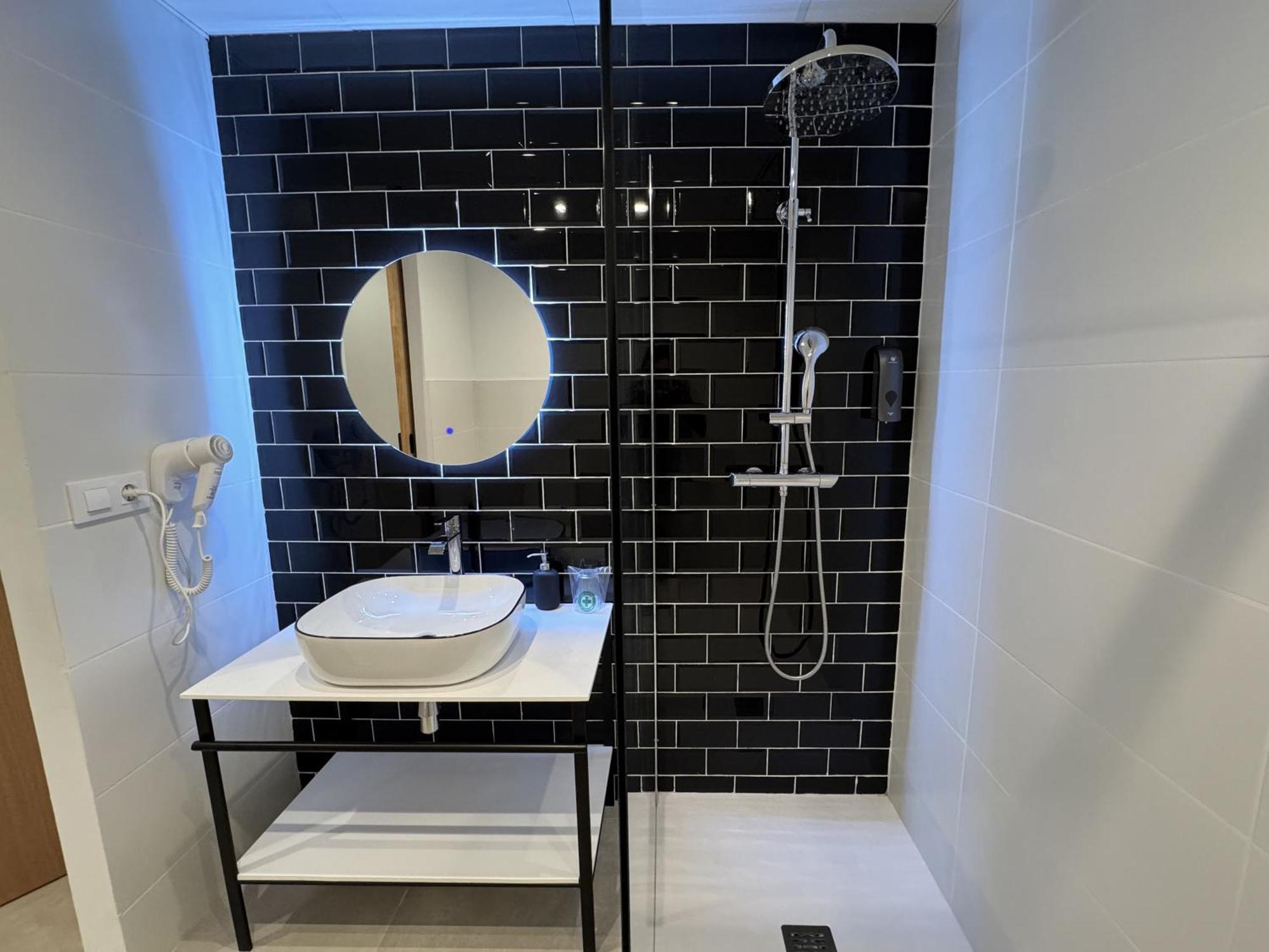 Hulot Guest house